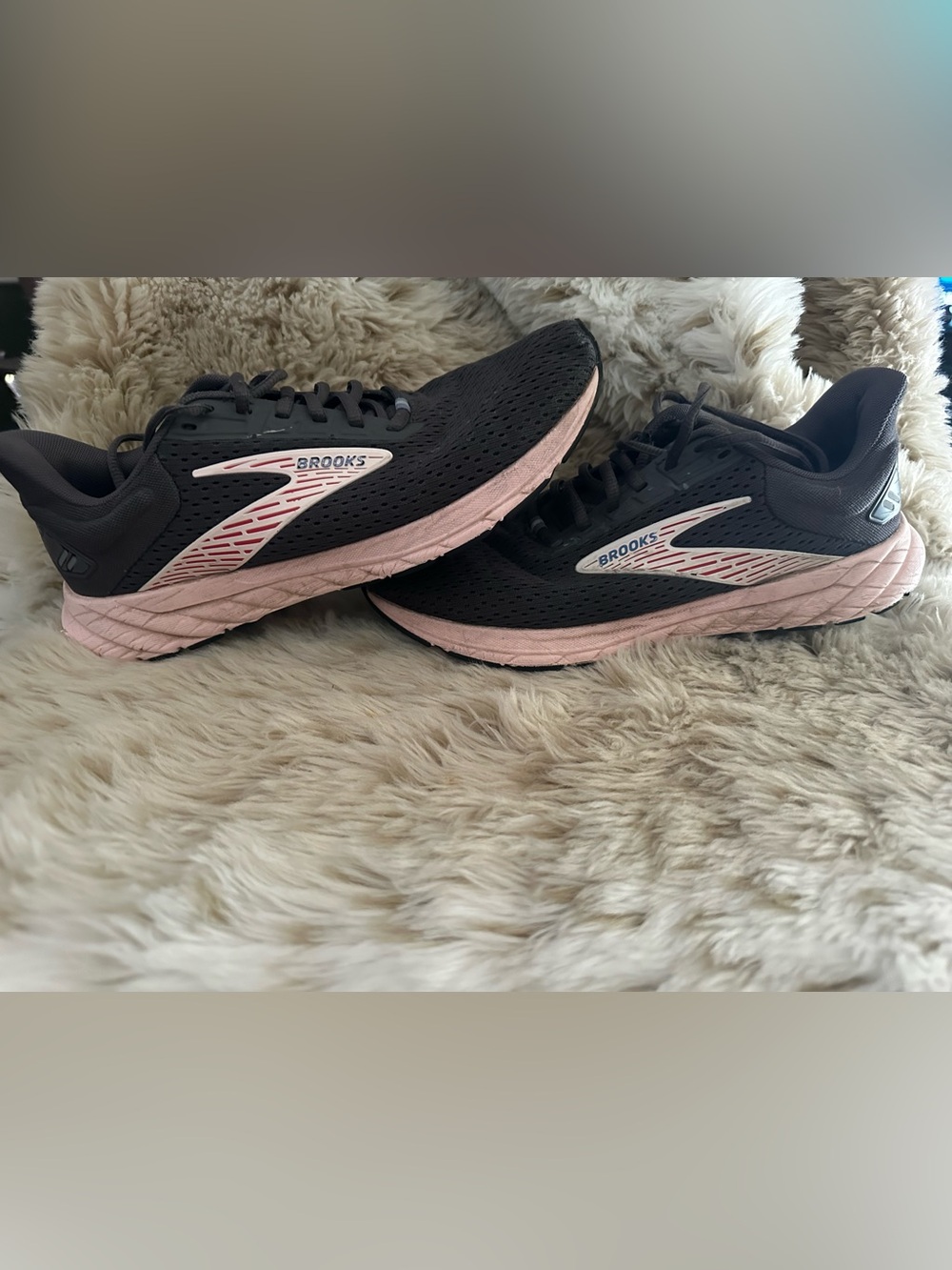 Brooks Anthem 6 Women's Size 9.5 B Black Light Pink Running Shoes Sneakers